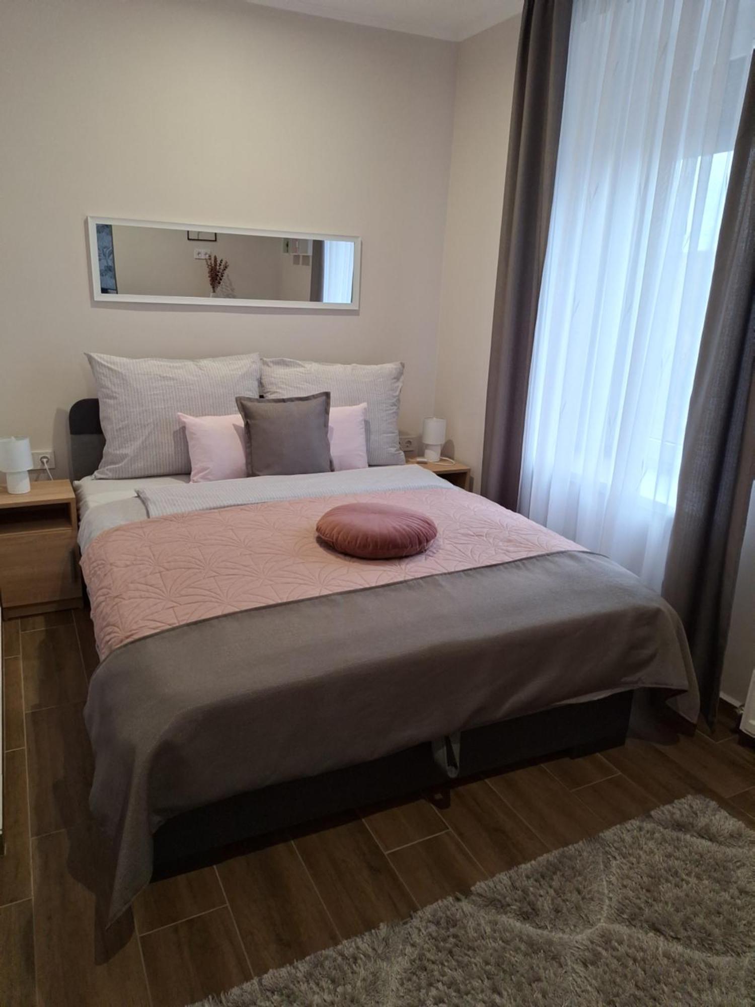 Varfal Apartman Eger Bilik gambar